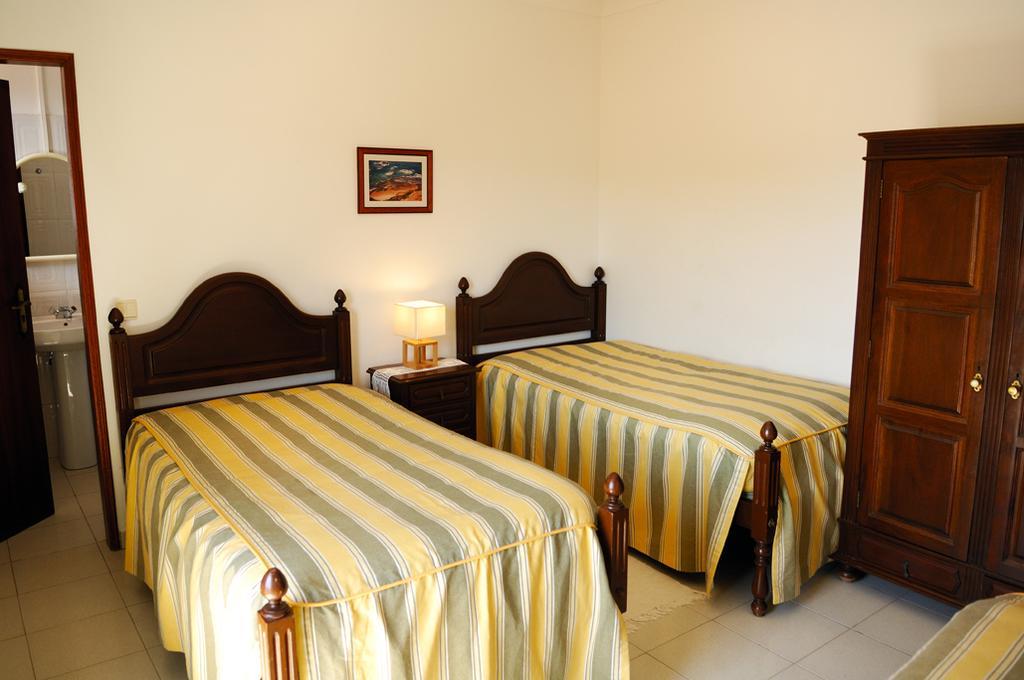 Guesthouse A Lareira Aljezur Bilik gambar